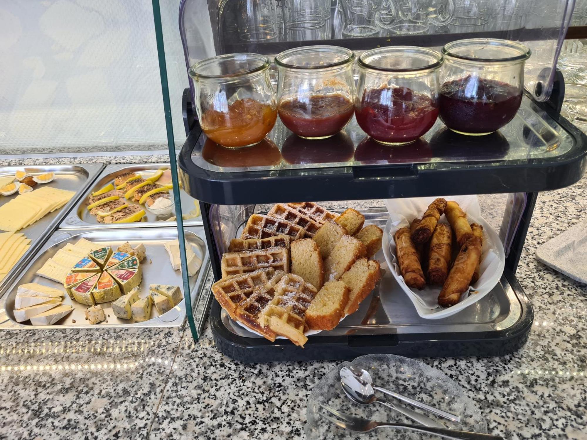 安尔伦伽尼城市酒店 阿伦 外观 照片